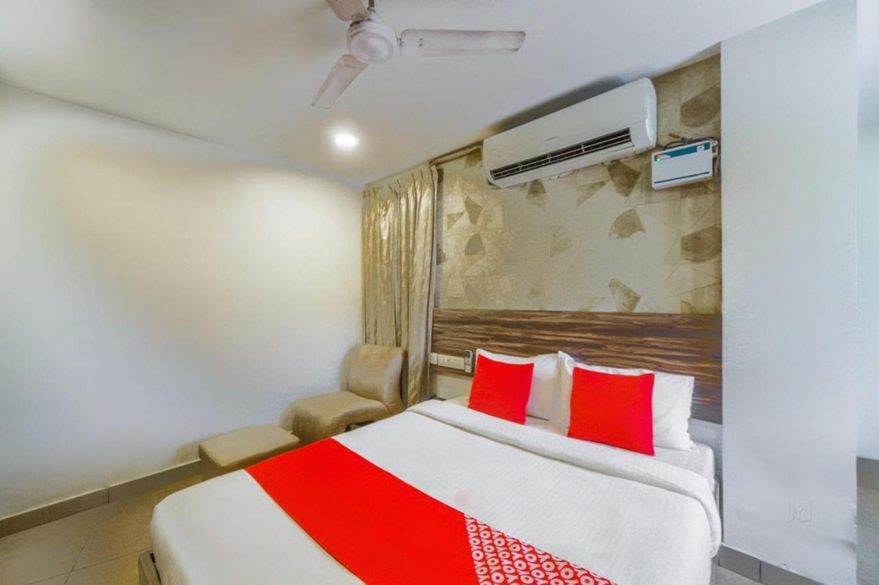 Serenity Inn Chennai Bagian luar foto